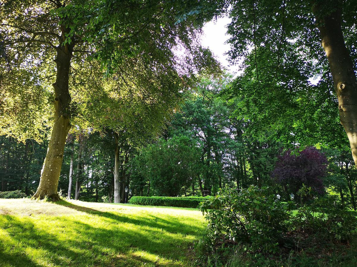Kunst Pension Frahm Basthorst  Exteriör bild